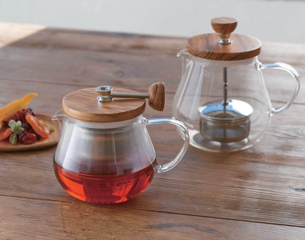 20代の紅茶好きにおすすめなティーセットのプレゼント1：紅茶のティーポット HARIO (ハリオ) ティオール ・ ウッド その２